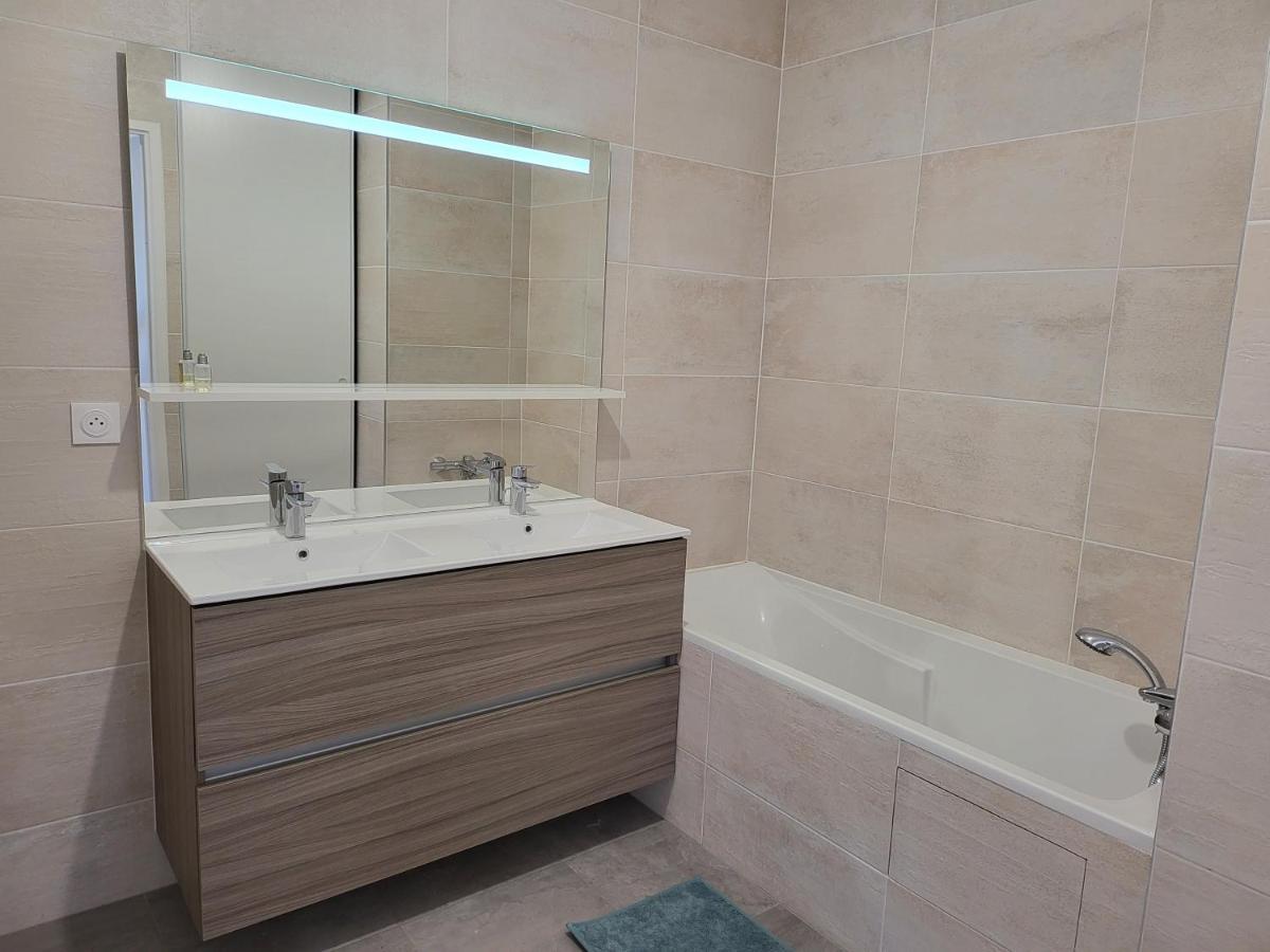Superbe Appartement A 3Min A Pieds De La Gare 쉐시 외부 사진